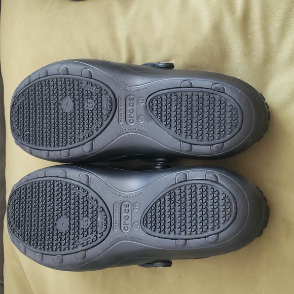 Crogs - Picture 3 of 5